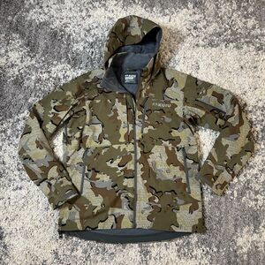 KUIU, Mens Guide Pro Hooded Jacket, Camo Print Hunting Jacket, XL